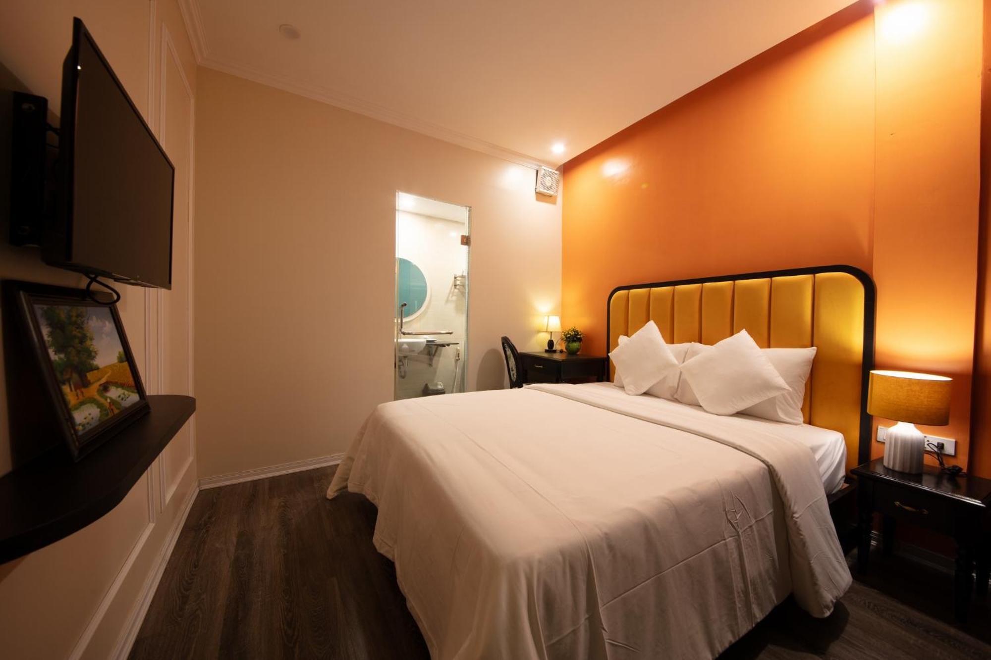 Omina Hanoi Hotel & Travel Екстериор снимка