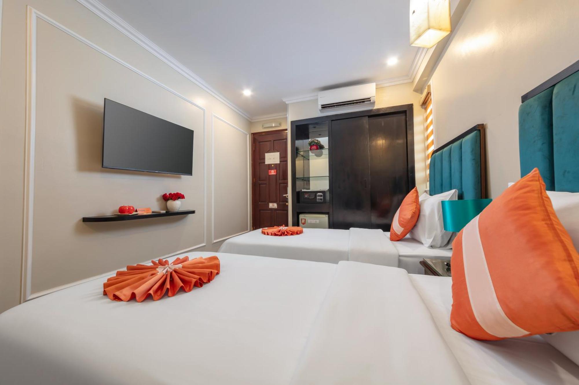 Omina Hanoi Hotel & Travel Екстериор снимка