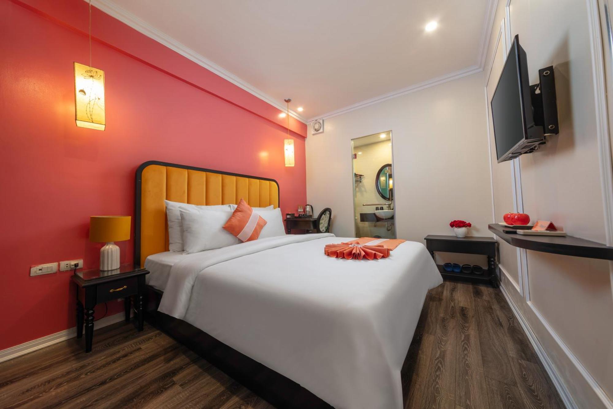 Omina Hanoi Hotel & Travel Екстериор снимка