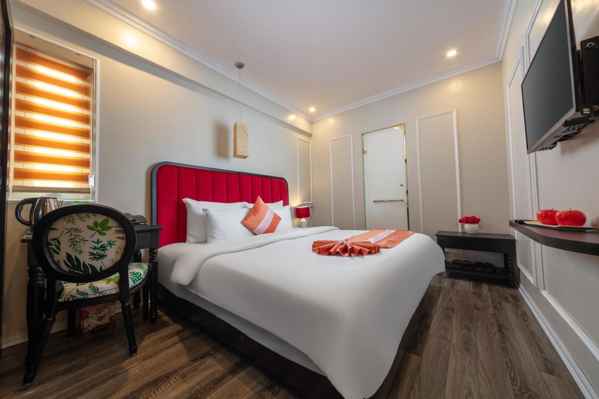 Omina Hanoi Hotel & Travel Екстериор снимка