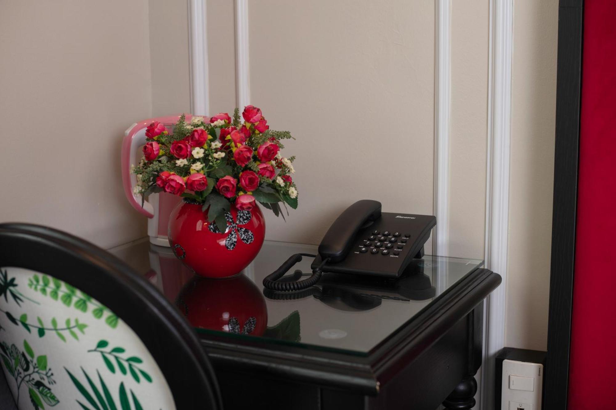 Omina Hanoi Hotel & Travel Екстериор снимка